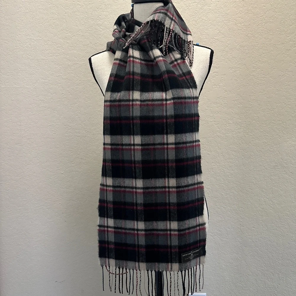D&Y Softer Than Cashmere PLAID Fringe Scarf